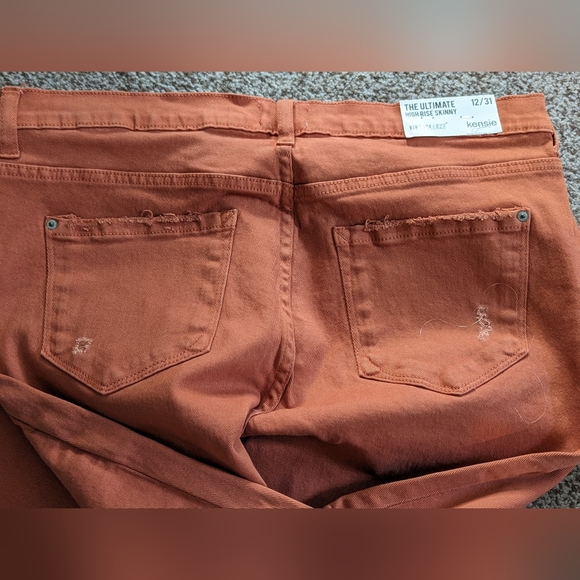 Kensie jeans, 12, NWT! - Picture 2 of 5